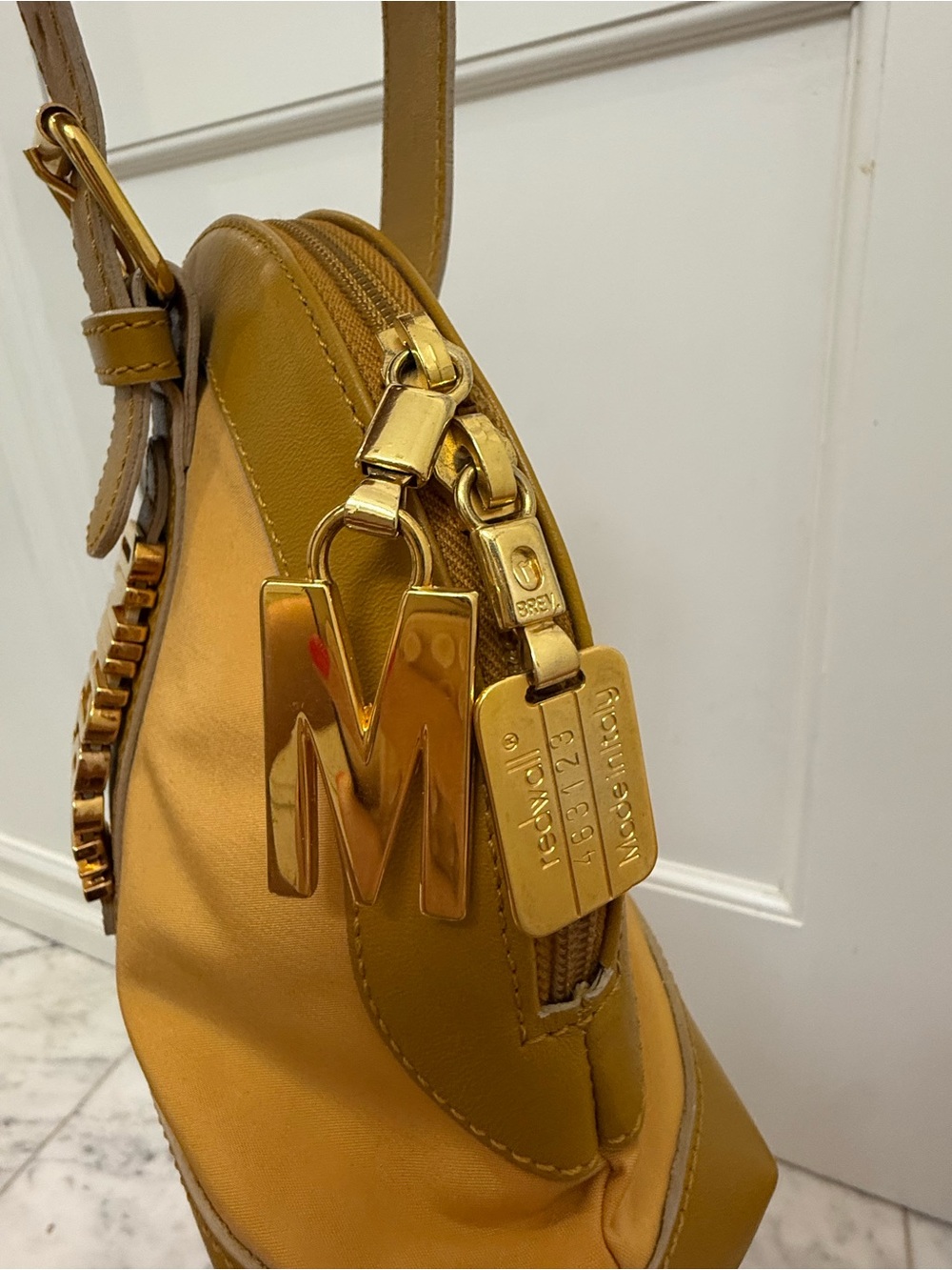 Vintage Moschino Mustard Dome Wristlet with Gold Logo - Picture 3 of 4